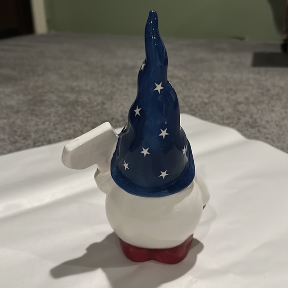 Ceramic Patriotic Gnome - Picture 2 of 4